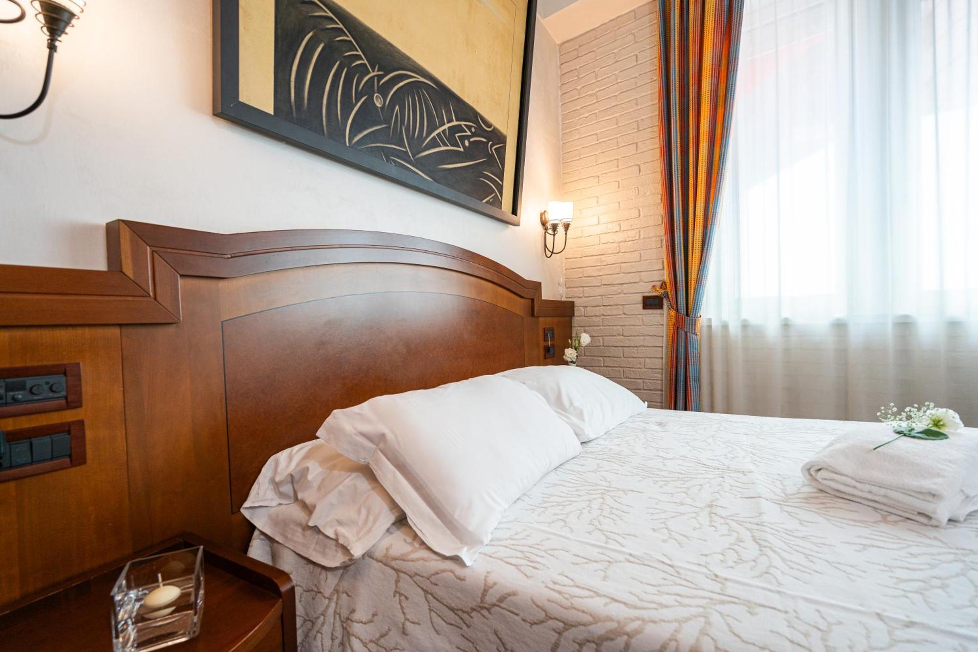 Art Hotel Santa Lucia Termoli Buitenkant foto