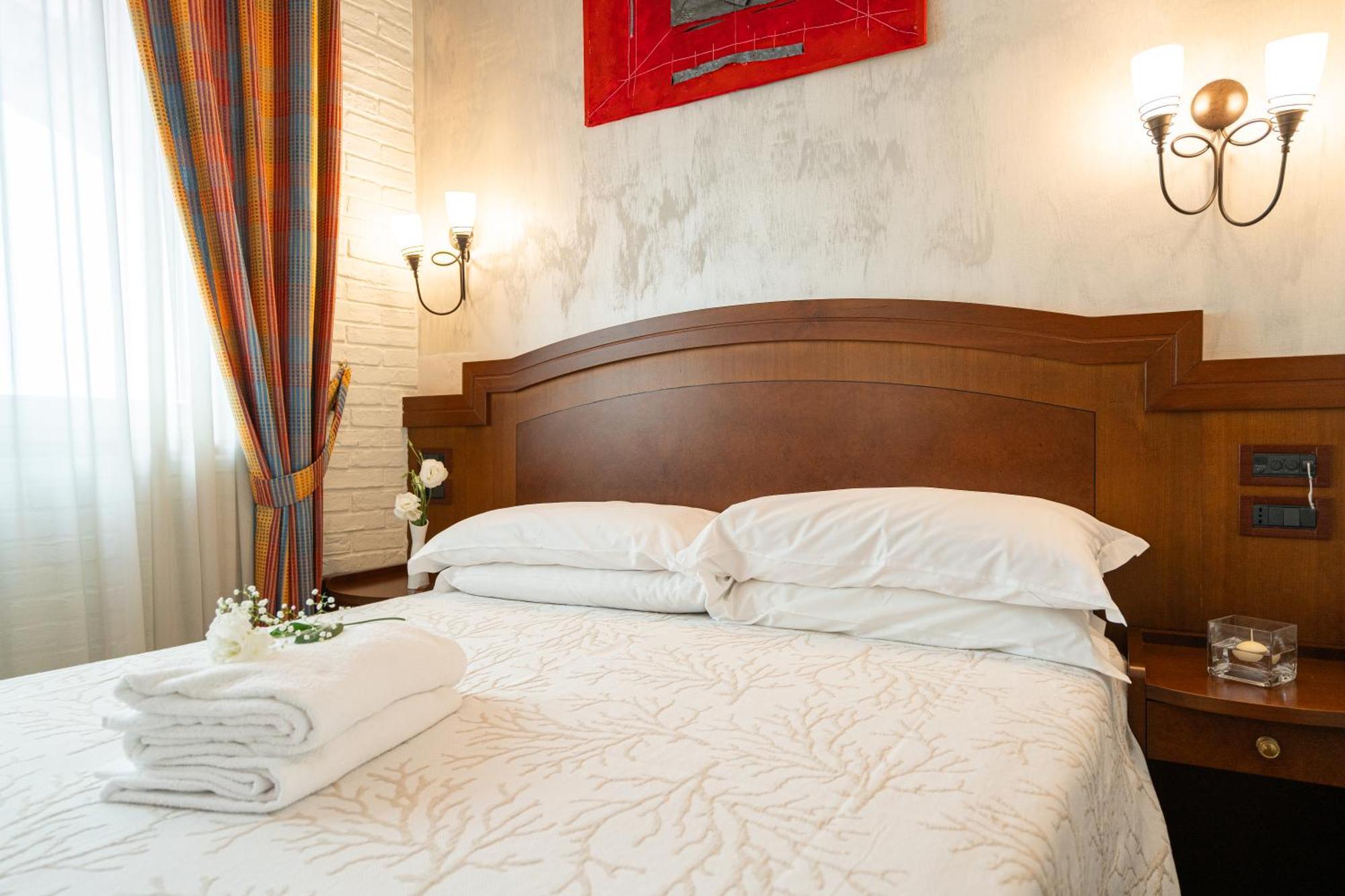 Art Hotel Santa Lucia Termoli Buitenkant foto