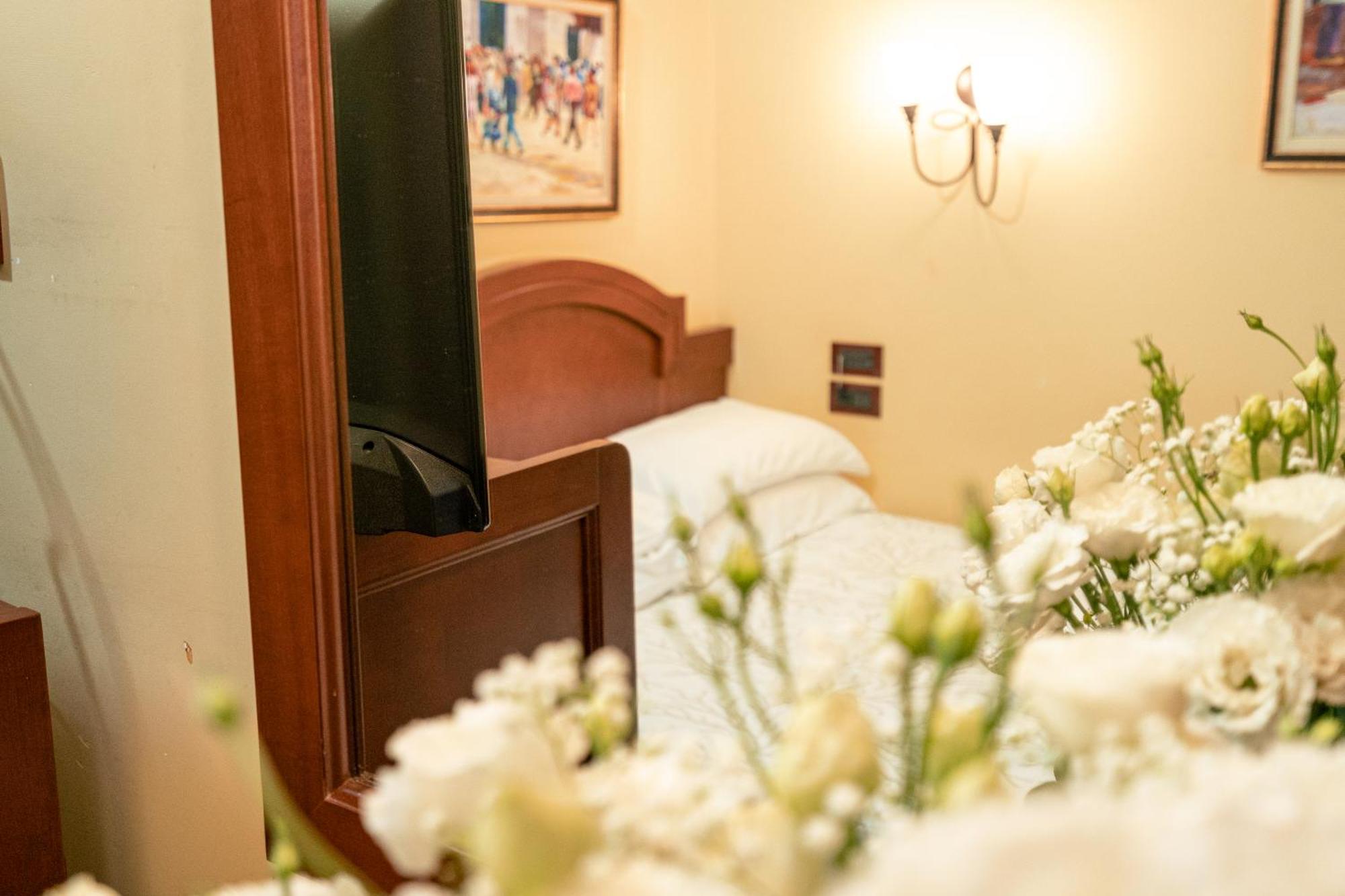Art Hotel Santa Lucia Termoli Buitenkant foto
