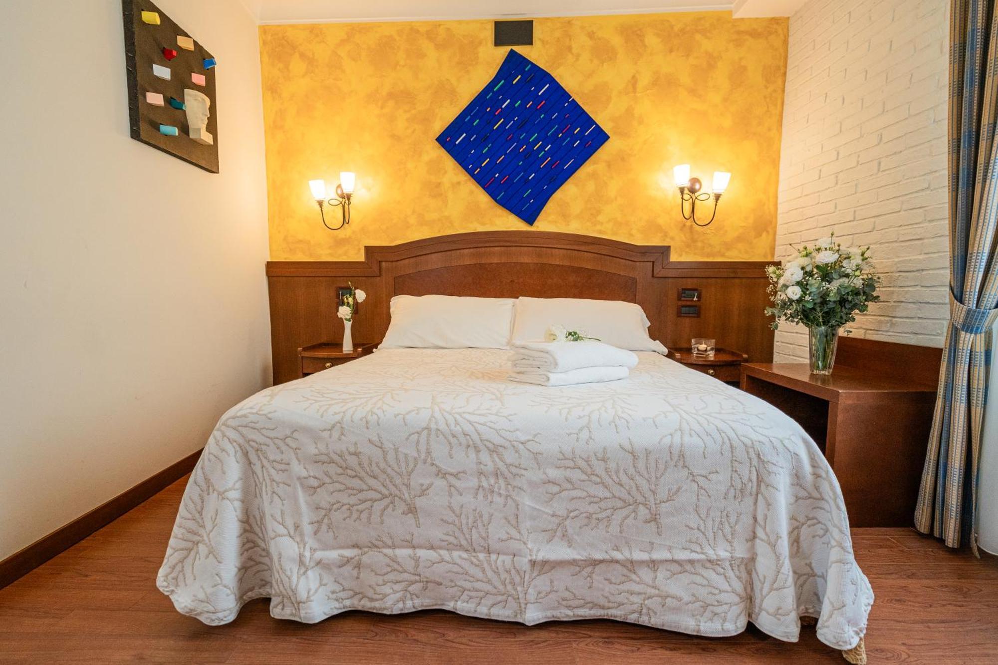 Art Hotel Santa Lucia Termoli Buitenkant foto