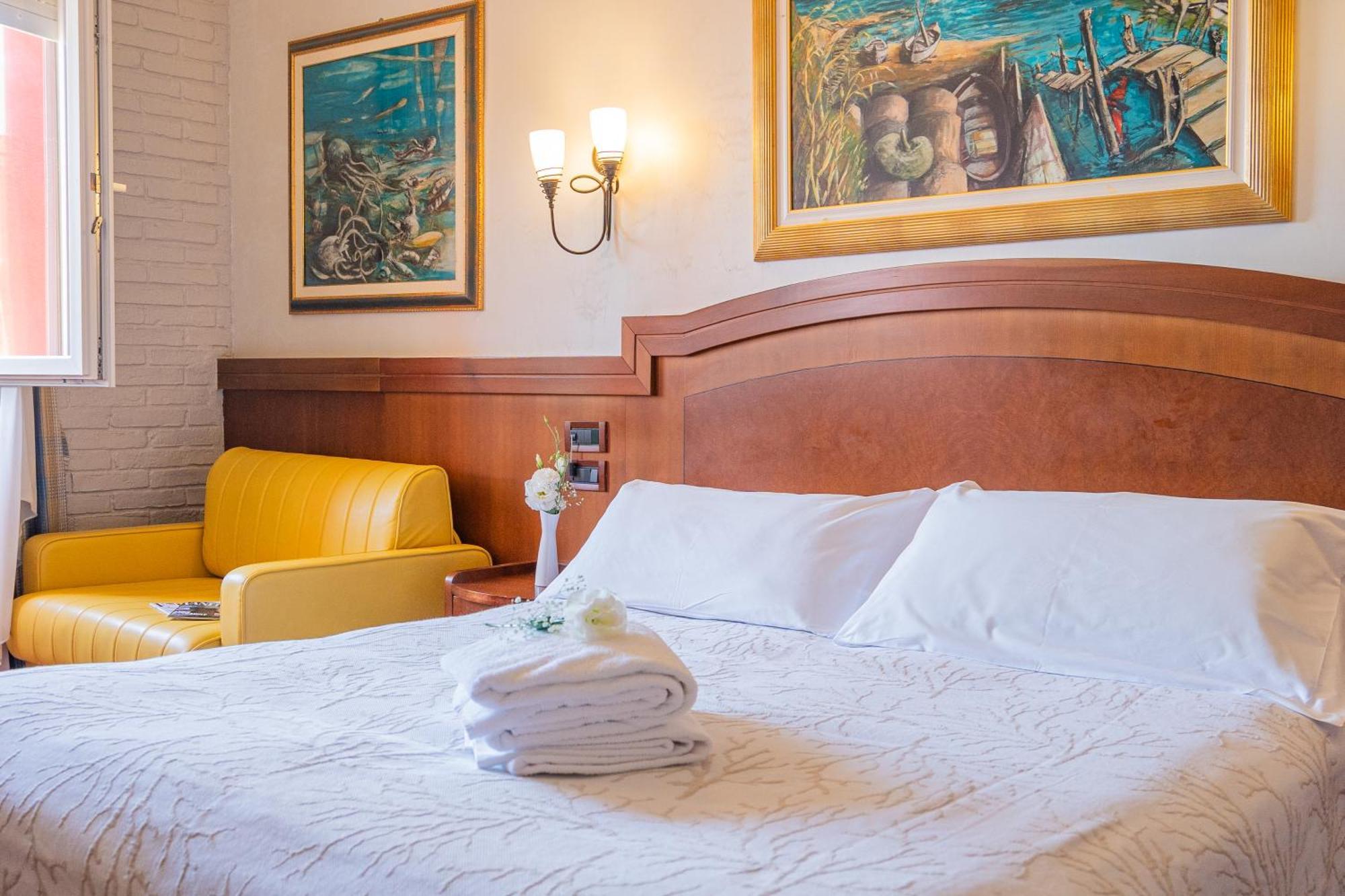 Art Hotel Santa Lucia Termoli Buitenkant foto