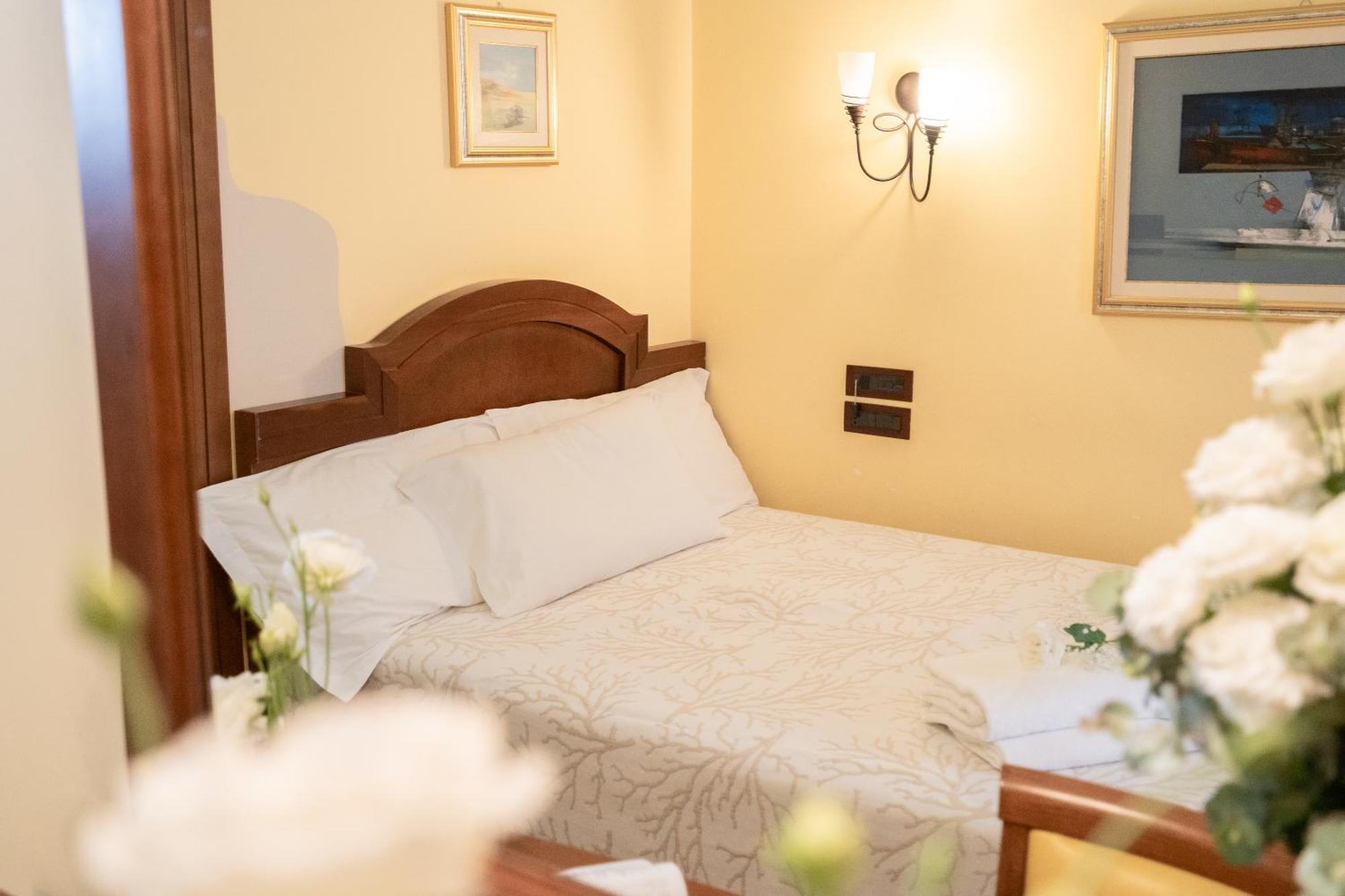 Art Hotel Santa Lucia Termoli Buitenkant foto