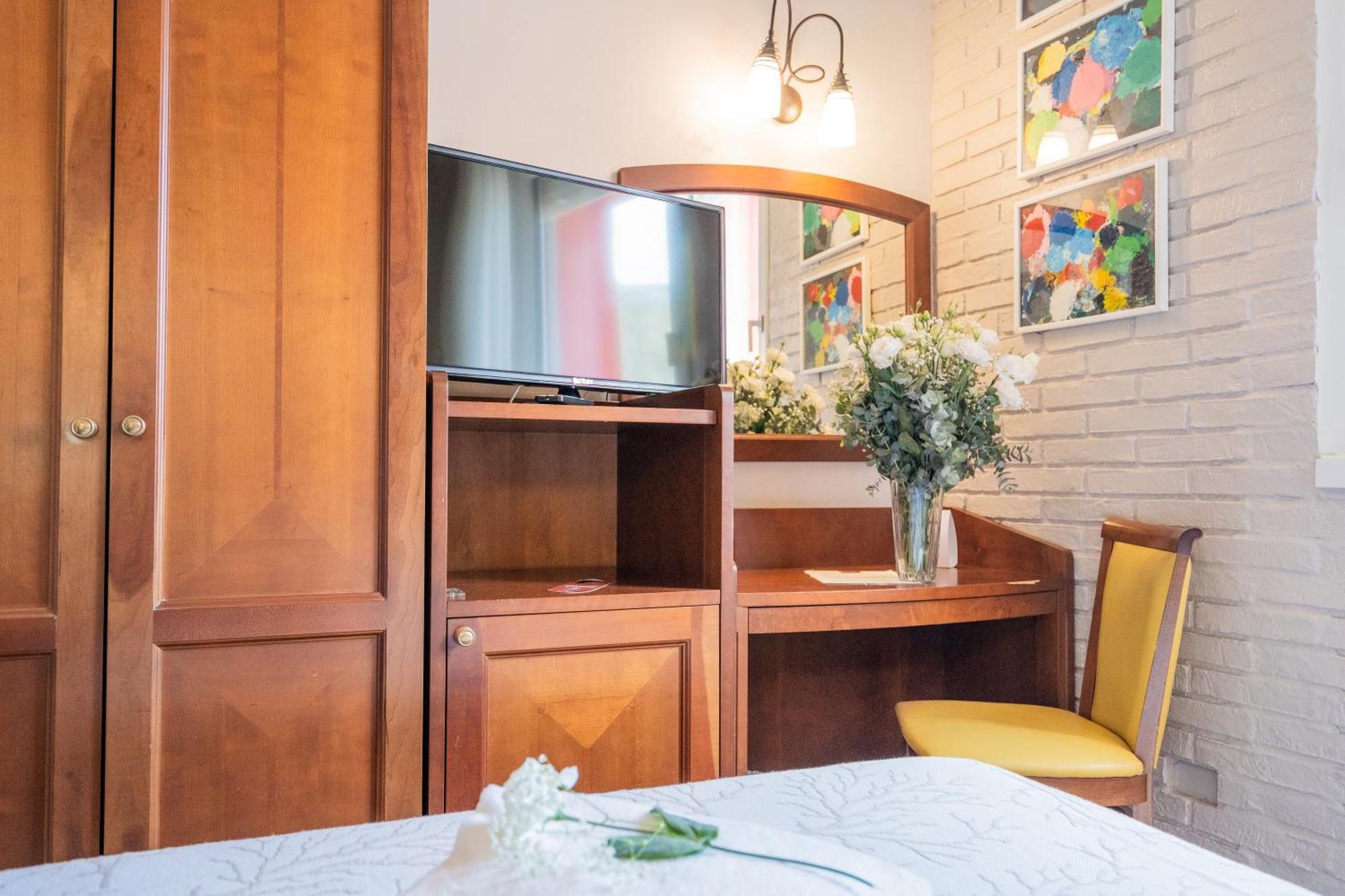 Art Hotel Santa Lucia Termoli Buitenkant foto