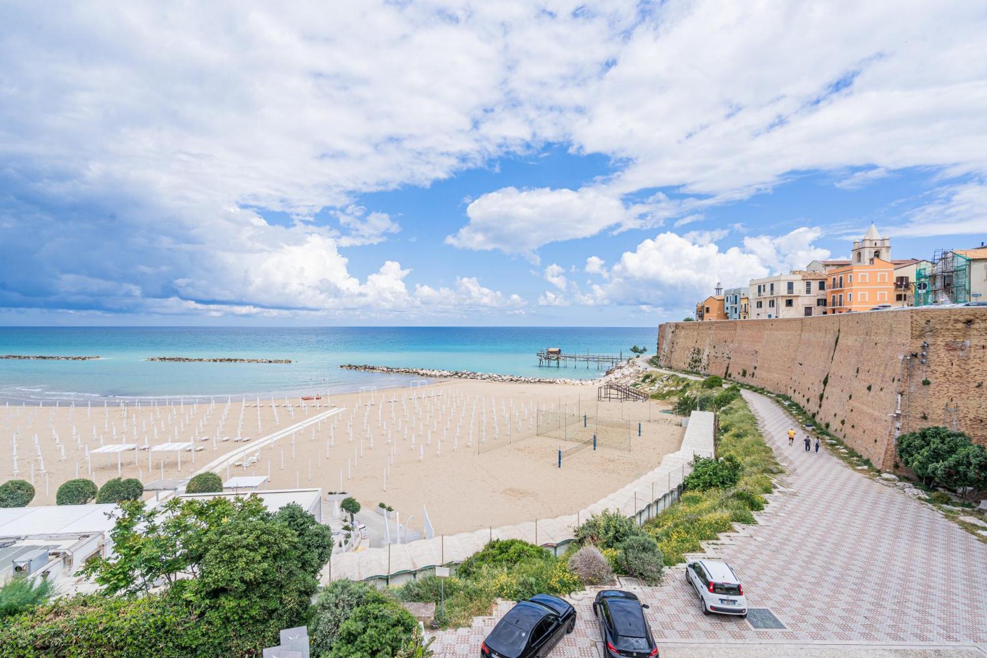 Art Hotel Santa Lucia Termoli Buitenkant foto