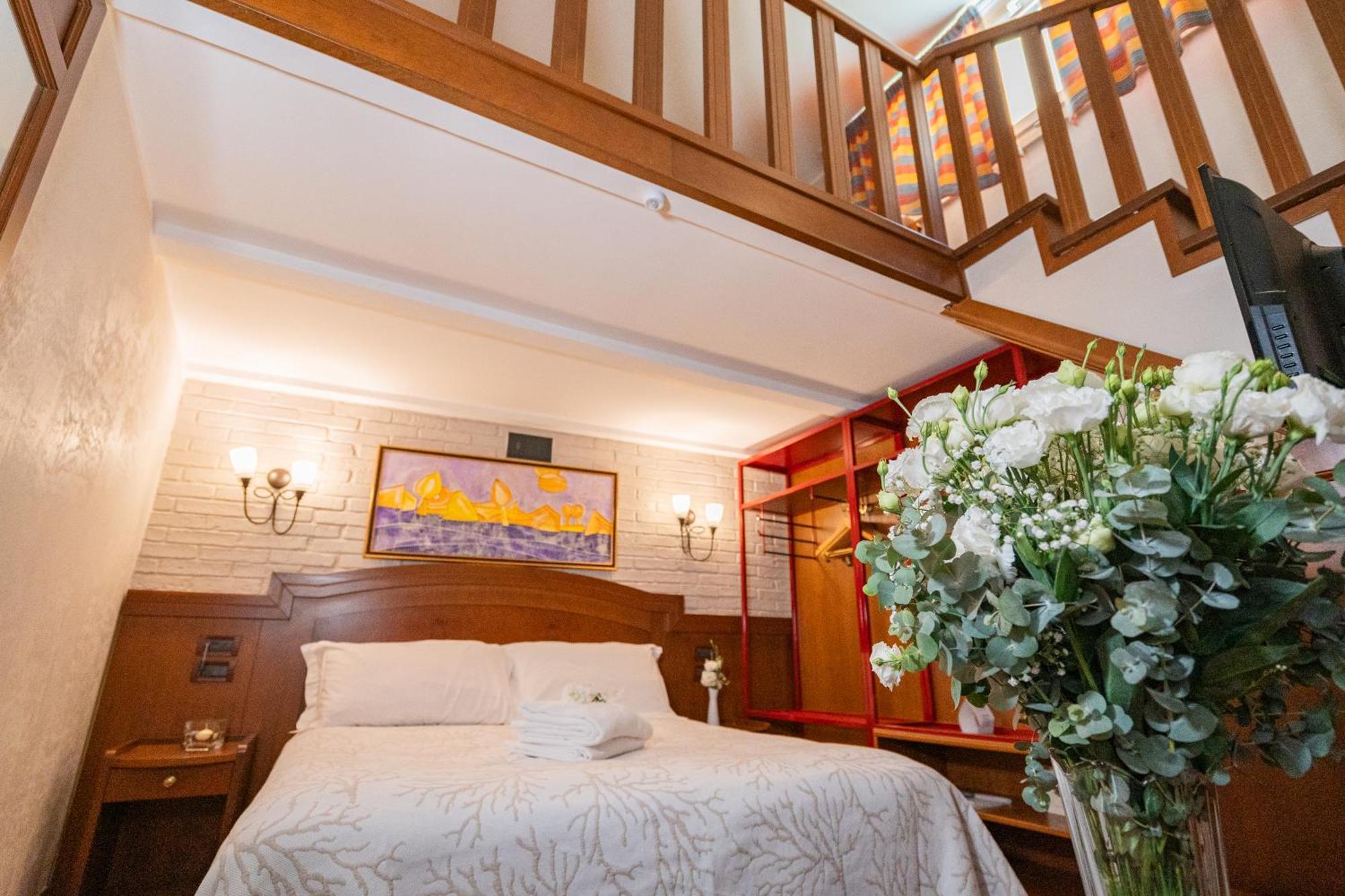 Art Hotel Santa Lucia Termoli Buitenkant foto