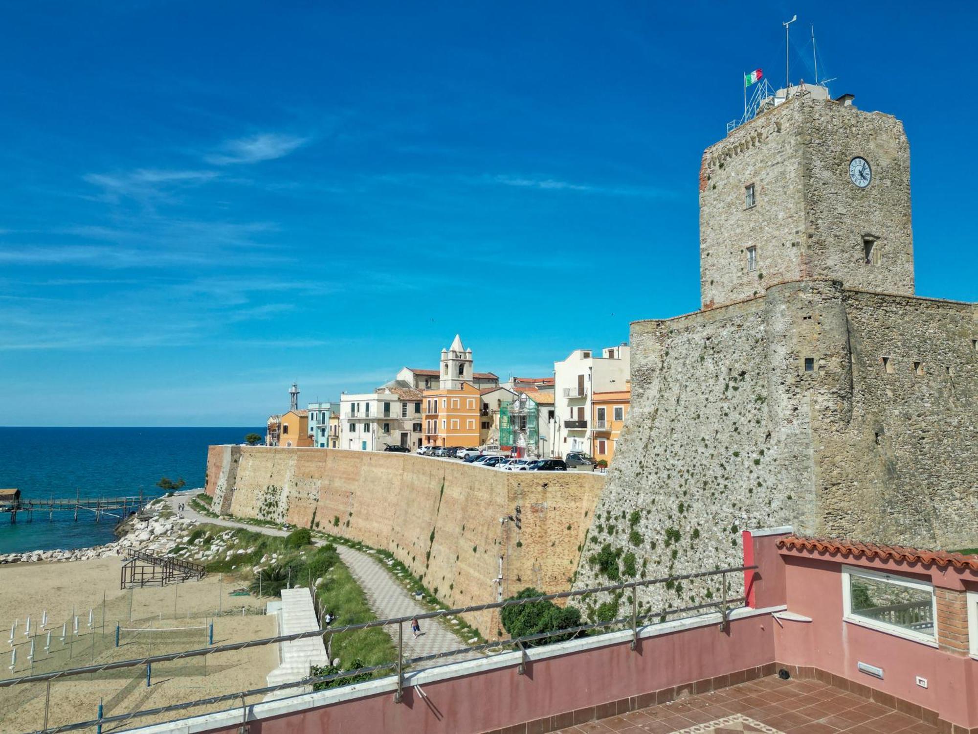 Art Hotel Santa Lucia Termoli Buitenkant foto