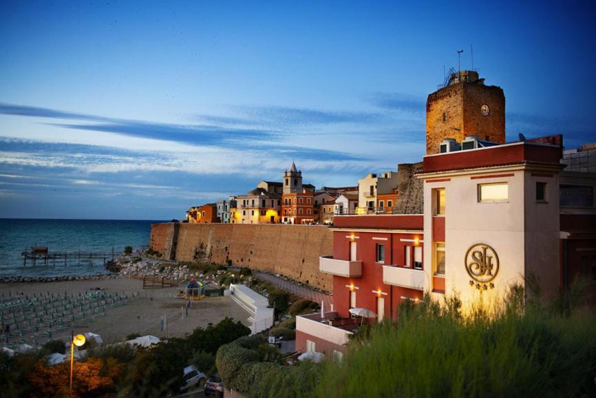 Art Hotel Santa Lucia Termoli Buitenkant foto